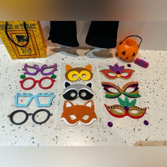 American Girl Doll Halloween Masks and Vintage Black Jumpsuit with Pumpkin Set - Picture 3 of 5